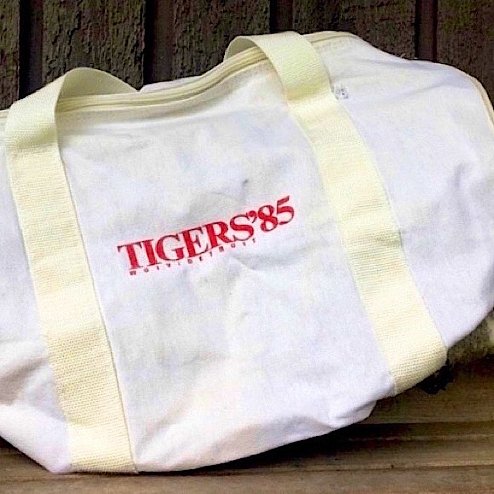 Bag DETROIT TIGERS 1985 WORLD SERIES Rare Vintage Duffel Collectible White Red